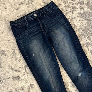 Dark Wash American Eagle Hi-Rise Jegging